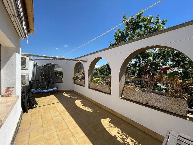 Chalet en venta en Sabadell, de 98 m² 4 habitaciones por 469.000
