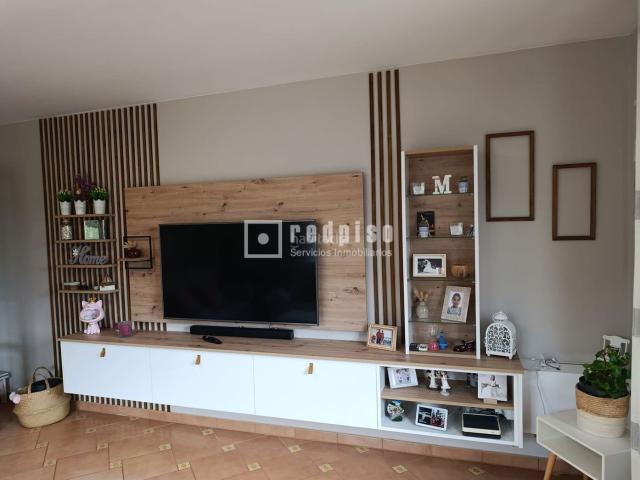 Chalet en venta en Sada. Exclusivo chalet independiente con gran parcela y excelentes calidades. Chalets.