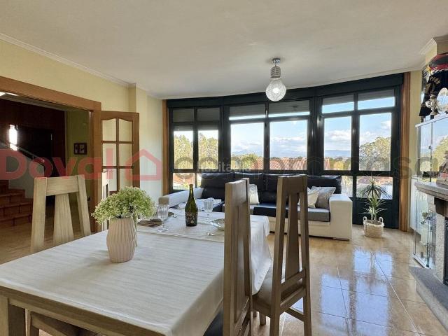 Chalet en venta en Salceda de Caselas. Espectacular Chalet de Piedra, 4 habitaciones en Salceda.Muy bien comunicado con Tui y Portugal. Chalets Salceda de.