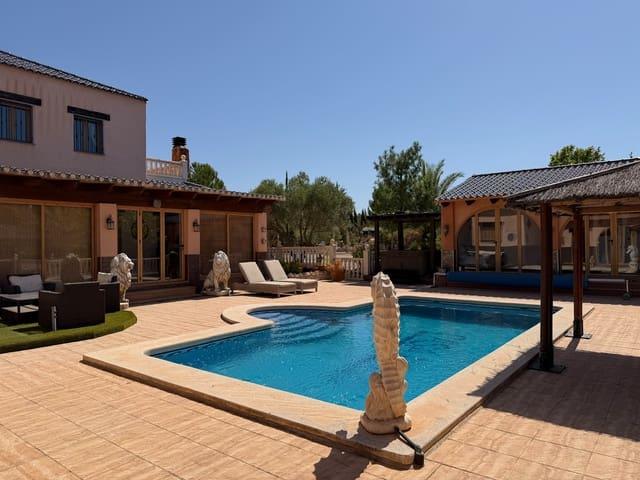 Chalet en venta en Salinas, Alicante