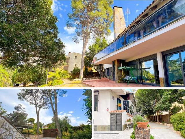 Chalet en venta en Salou, Pla de Maset Cap de Salou Costa Dorada. Chalet independiente en Cap salou a 10 minutos del mar. Chalets.