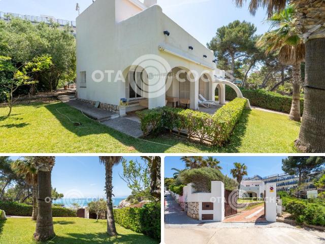 Chalet en venta en Salou, Pla de Maset Cap de Salou Costa Dorada. ESPECTACULAR CHALET INDEPENDIENTE CON VISTAS AL MAR. Chalets.