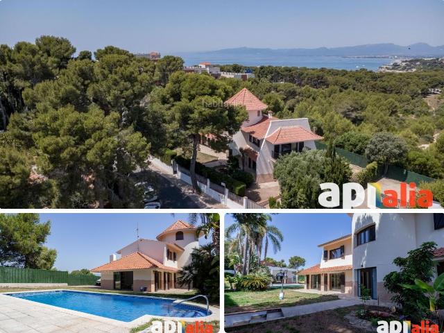 Chalet en venta en Salou, Pla de Maset Cap de Salou Costa Dorada. Privacidad y luz en Cap Salou. Chalets.