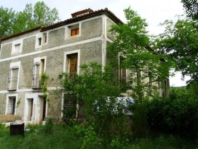Chalet en venta en Salvacañete, Salvacañete