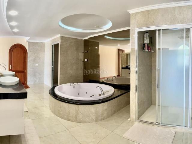 Chalet en venta en San Miguel de Abona, Golf del Sur Amarilla Golf. Chalet en parcela de 3700m2 en primera linea. Chalets San Miguel de.