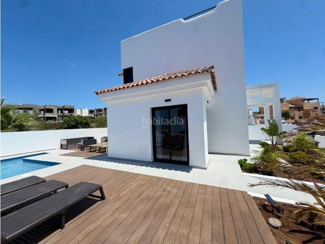 Chalet en venta en San Miguel de Abona, Golf del Sur Amarilla Golf. MARAVILLOSO CHALET DE 4 DORMITORIOS UBICADO EN AMARILLA GOLF. Chalets San Miguel de.