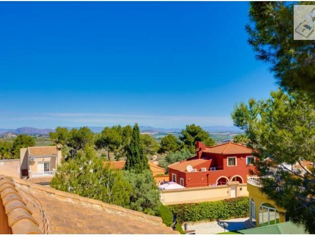 Chalet en Venta en San Miguel de Salinas, Alicante