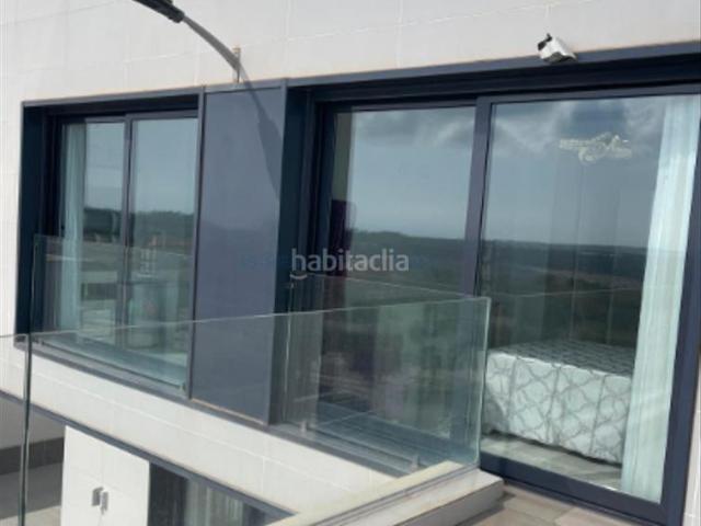 Chalet en venta en San Miguel de Salinas. Villa con piscina privada, en la provincia de Alicante, en la localidad de San Miguel de Salinas. 5 habitaciones 317 m² 8 kiló. Chalets San Miguel de.