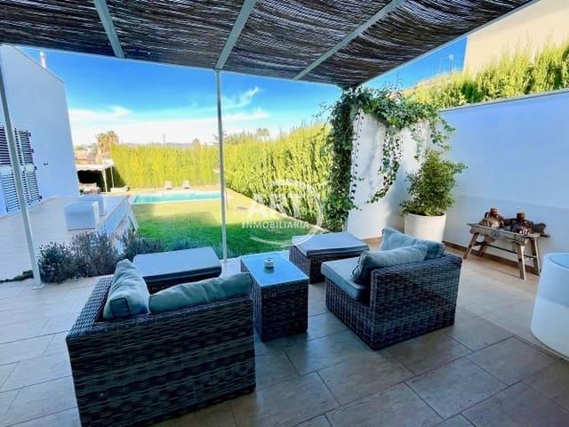 Chalet en venta en San Antonio de Benagéber, Valencia