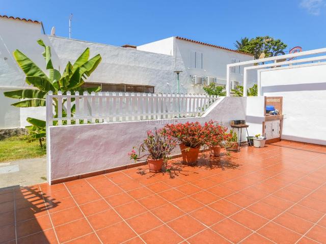 Chalet en venta en San Bartolomé de Tirajana, Maspalomas Meloneras. Chalet adosado Amplio, luminoso y con terraza espectacular en el Campo Internacional. Chalets San Bartolomé de.