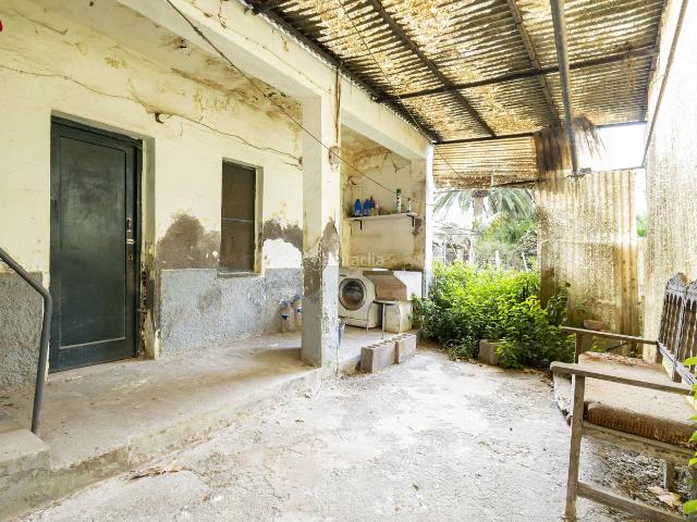 Chalet en venta en San Cristóbal de La Laguna, La Laguna. Chalet independiente para reforma integral en la Vega Lagunera. Chalets San Cristóbal de La.