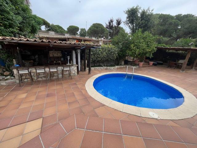 Chalet en venta en San Daniel Tordera