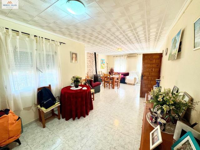 Chalet en venta en San Fulgencio. 1300LM. Chalets San.