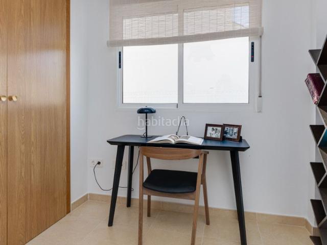 Chalet en venta en San Fulgencio. Villa de 3 dormitorios y 3 baños con terraza en San Fulgencio. Chalets San.