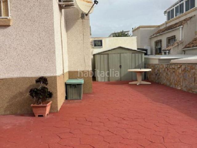 Chalet en venta en San Fulgencio. !CDATAAdosado en 1 Planta en Urb. La Marina 3 Hab, Gran Jardín, Solárium y Sauna Privada. Chalets San.