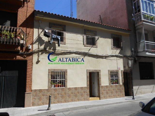 Chalet en venta en San Fernando de Henares, Madrid