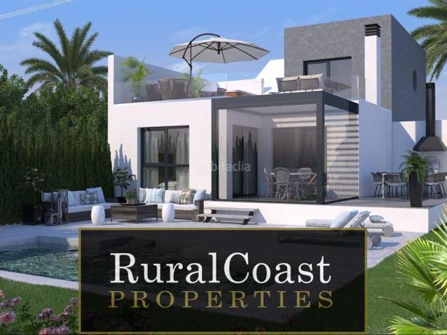 Chalet en venta en San Juan de Alicante, La Font Mezquitas. Espectacular chalet independiente en San Juan. 3 habitaciones. 3 baños. Piscina privada y vistas al mar y montaña. Chalets San Juan de.