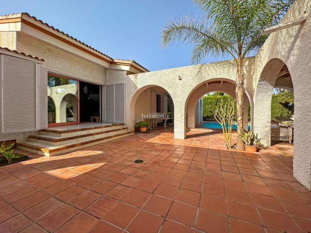 Chalet en venta en San Juan de Alicante, La Font Mezquitas. Encantadora Villa Mediterránea de 4 dormitorios en San Juan de Alicante. Chalets San Juan de.