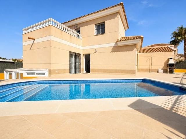 Chalet en venta en San Juan de los Terreros, Almería Costa Almería