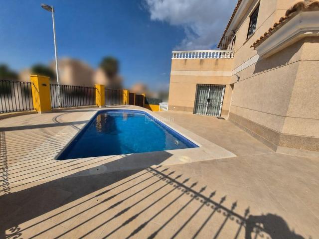 Chalet en venta en San Juan de los Terreros. Encantador Chalet en San Juan de los Terreros. Chalets San Juan de los.
