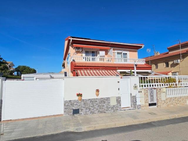 Chalet en venta en San Javier, Santiago de La Ribera. Chalet pareado en venta en Maestra Sabina Ruiz Jover, 44. Chalets San.
