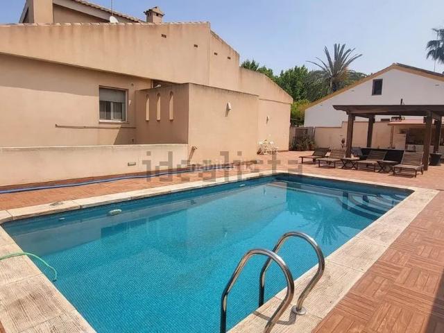 Chalet en venta en San Javier, Santiago de La Ribera. chale con piscina. Chalets San.