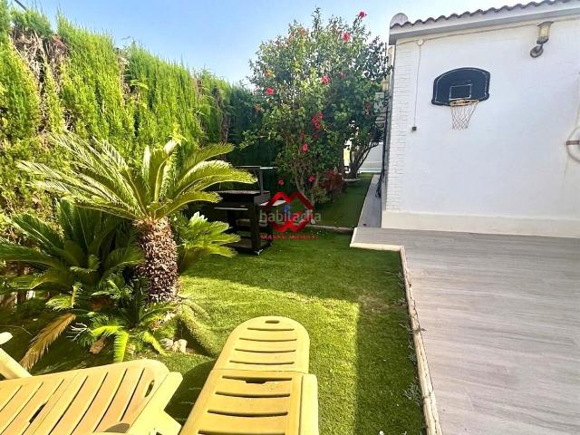Chalet en venta en San Javier, Santiago de La Ribera. Se vende chalet independiente de una sola planta con piscina privada a pasos de la playa. Chalets San.