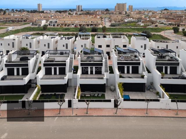 Chalet en venta en San Javier, Santiago de La Ribera. Villa exclusiva con piscina privada a 1.000 m del Mar Menor Santiago de la Ribera. Chalets San.