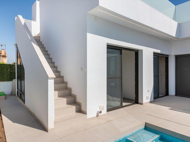 Chalet en venta en San Javier, San Javier. Fantástica villa en una sola planta de 3 dormitorios con solarium y piscina privada a la venta en San Javier. Chalets San.