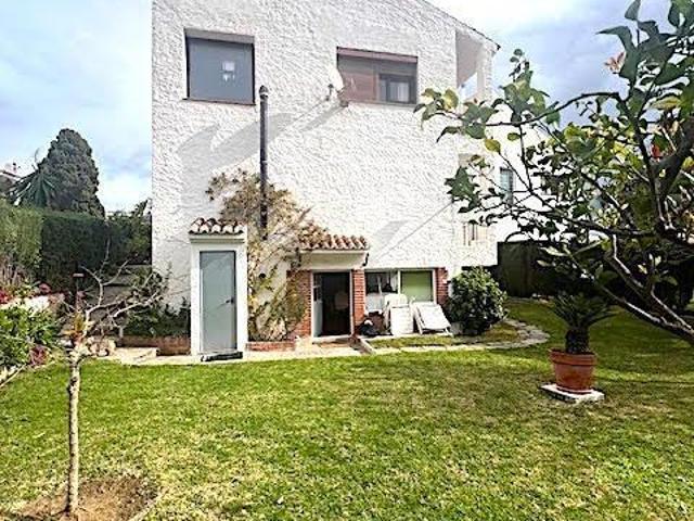 Chalet en venta en San Luis de Sabinillas, San Luis de Sabinillas
