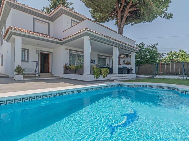 Chalet en venta en San Pedro de Alcantara, Málaga Costa del Sol