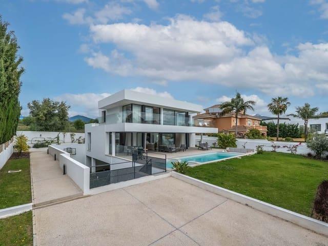 Chalet en venta en San Pedro de Alcantara, Málaga Costa del Sol