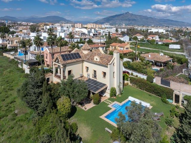 Chalet en venta en San Pedro de Alcantara, Málaga Costa del Sol