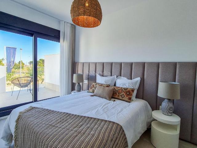 Chalet en venta en San Pedro del Pinatar, San Pedro del Pinatar. VILLA DE LUJO EN SAN PEDRO DEL PINATAR ZONA COLEGIO SANTIAGO APOSTOL ZONA TRANQUILA. Chalets San Pedro del.