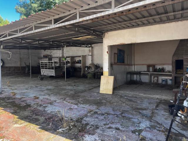 Chalet en venta en San Román de los Montes. Vivienda unifamiliar de una sola planta, con gran potencial y múltiples posibilidades de reforma. Chalets San Román de los.