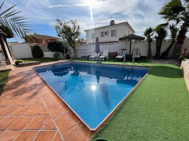 Chalet en venta en San Vicente del Raspeig, L'Alacantí