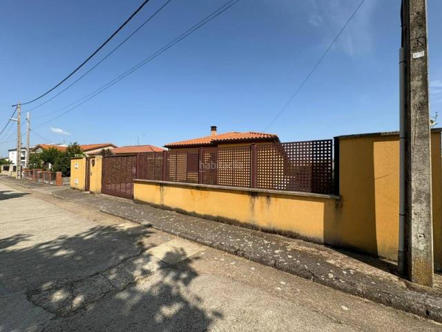Chalet en venta en Sancti Spíritus. Venta de chalet en Sancti Espíritus. Chalets Sancti.