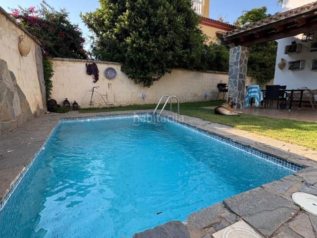 Chalet en venta en Sanlúcar de Barrameda, La Jara. Chalet Urbano Independiente con piscina. Chalets Sanlúcar de.