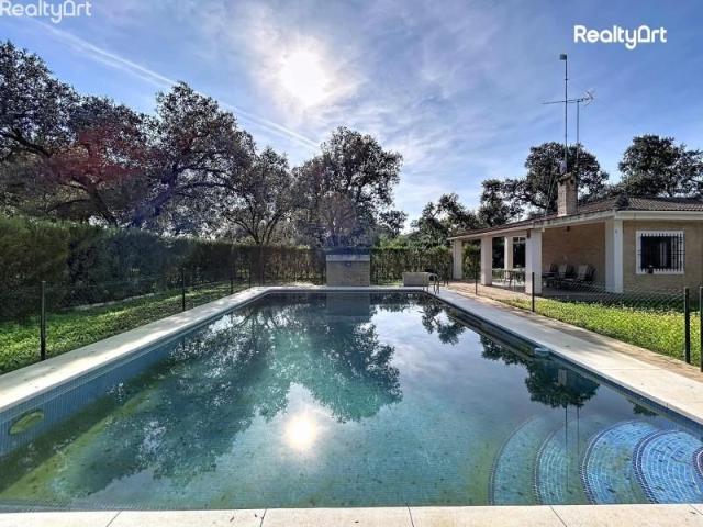 Chalet en venta en Sanlúcar la Mayor, Andalucia