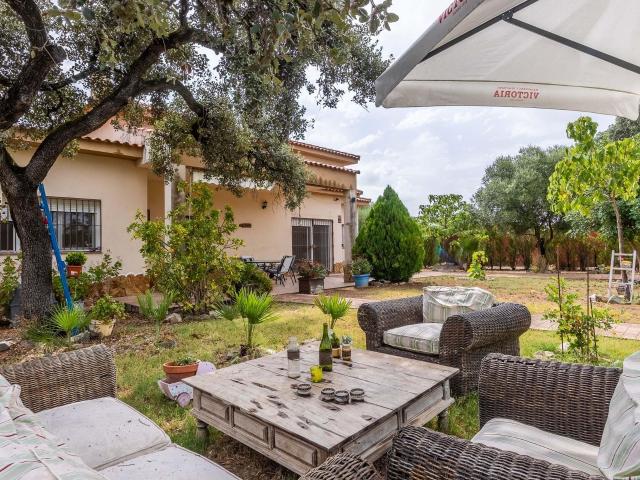 Chalet en venta en Sanlúcar la Mayor Sevilla