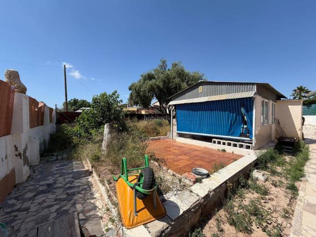 Chalet en venta en Sant Vicent del Raspeig, Los Girasoles. CHALET DE 4 DORMITORIOS EN GIRASOLES. Chalets Sant Vicent del.