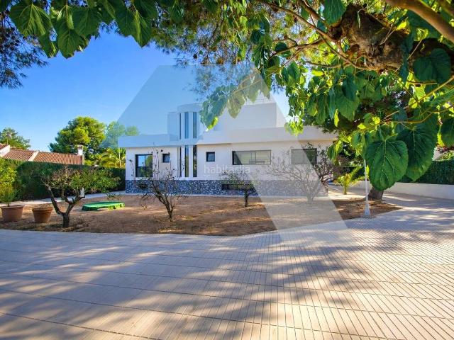 Chalet en venta en Sant Vicent del Raspeig, Los Girasoles. Espectacular chalet de obra nueva. Chalets Sant Vicent del.