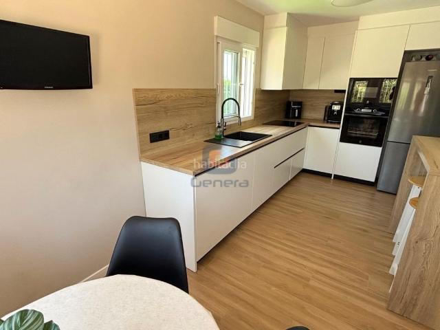 Chalet en venta en Sant Vicent del Raspeig, Los Girasoles. La villa donde tus hijos crecerán y tú volverás a respirar. Chalets Sant Vicent del.