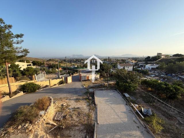 Chalet en venta en Sant Vicent del Raspeig, Villamontes Boqueres. CHALET INDEPENDIENTE EN VENTA EN ALICANTE, 2762m2, 5 HABITACIONES, 3 BAÑOS, ZONA DE SAN VICENTE DEL RASPEIG. Chalets Sant Vicent del.