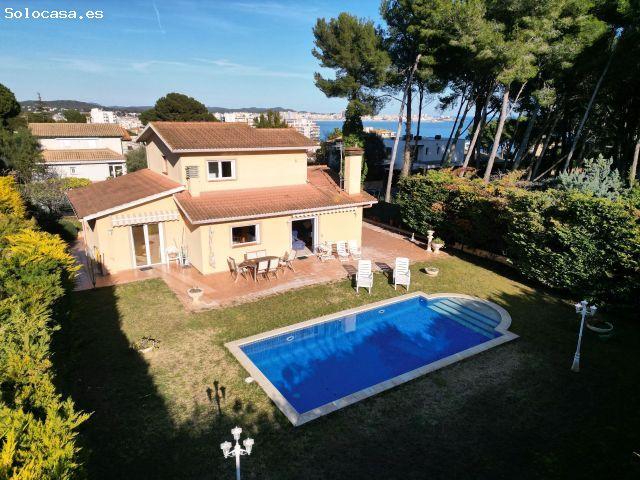 Chalet en Venta en Sant Antoni de Calonge, Girona