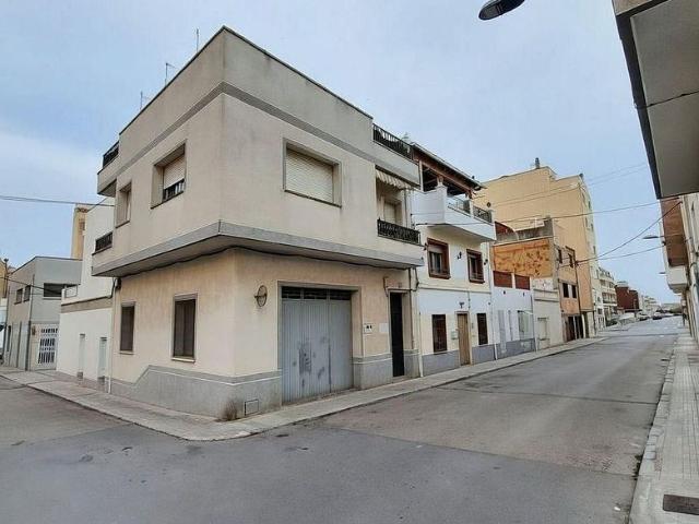 Chalet en venta en Sant Carles de la Ràpita, de 121 m² 2 habitaciones por 165.000
