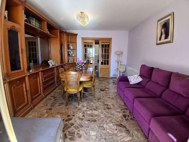 Chalet en venta en Sant Carles de la Ràpita, de 350 m² 6 habitaciones por 260.000