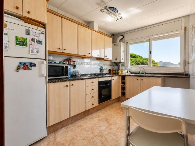 Chalet en venta en Sant Cebrià de Vallalta. Chalet independiente, cómodo y funcional, a tan solo 5 minutos del pueblo. Chalets Sant Cebrià de.