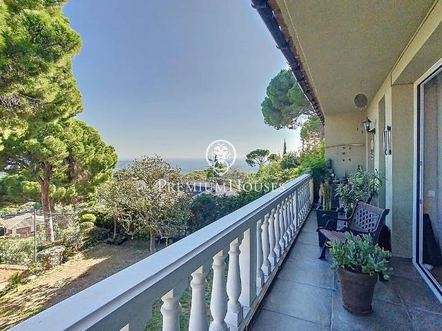 Chalet en venta en Sant Cebrià de Vallalta, de 220 m² 5 habitaciones por 650.000