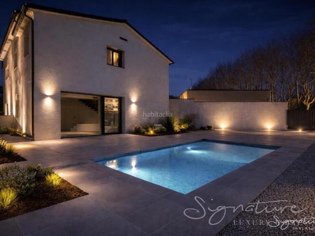 Chalet en venta en Sant Cugat del Vallès, Mira sol. Unifamiliar de obra nueva con piscina y jardín privado a un paso de la estación de Mirasol Sant Cugat. Chalets Sant Cugat del.